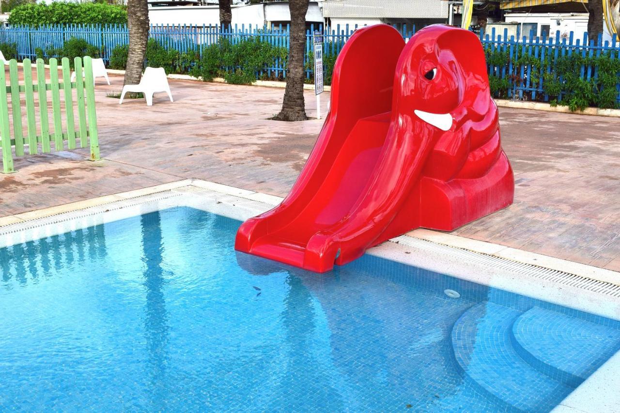 Bungalow En Camping De La Manga 外观 照片